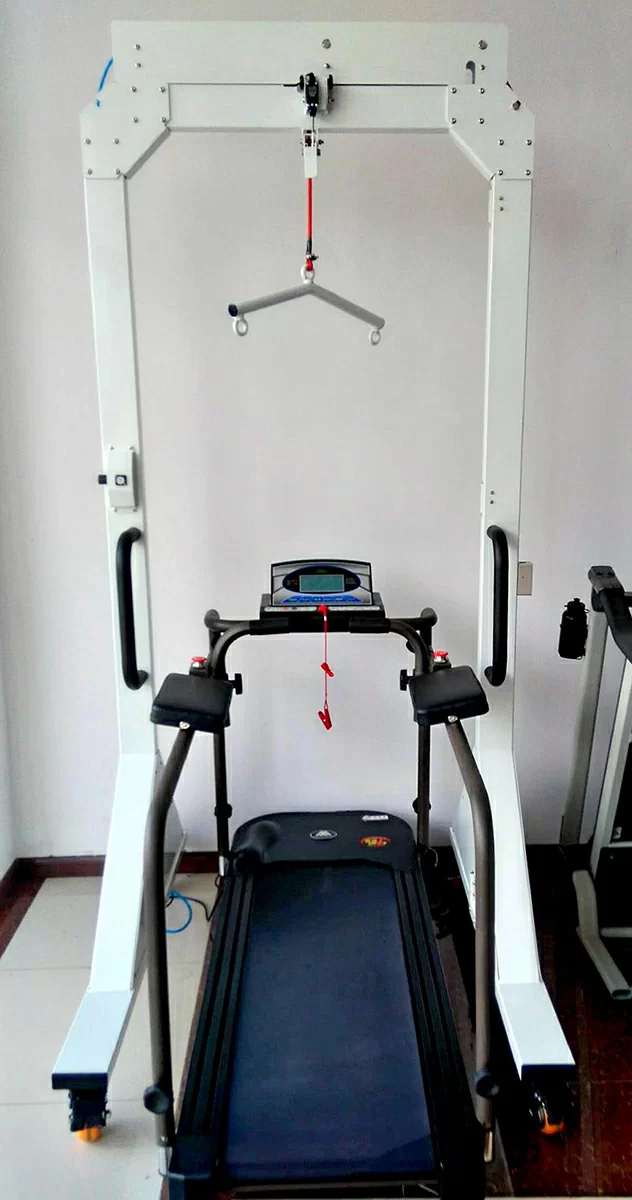  Беговая дорожка AMF 8612R по низким ценам в Томске и Северске