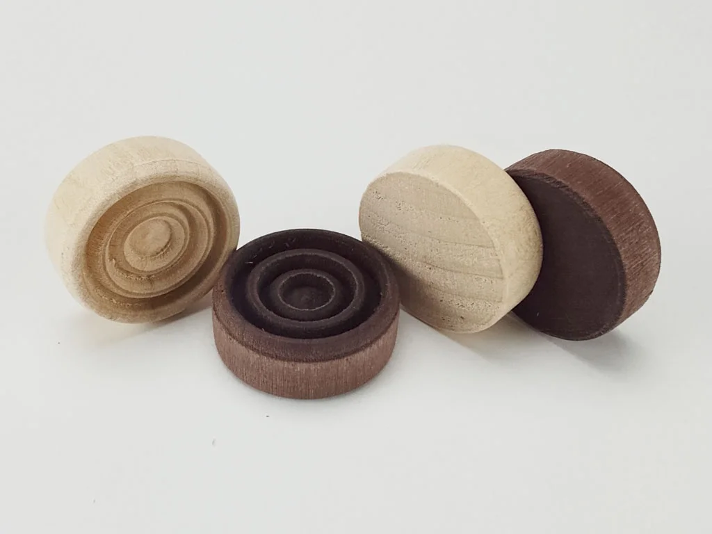  Нарды средние (фишки дерево d-25,шлифованные+зарики) по низким ценам в Томске и Северске