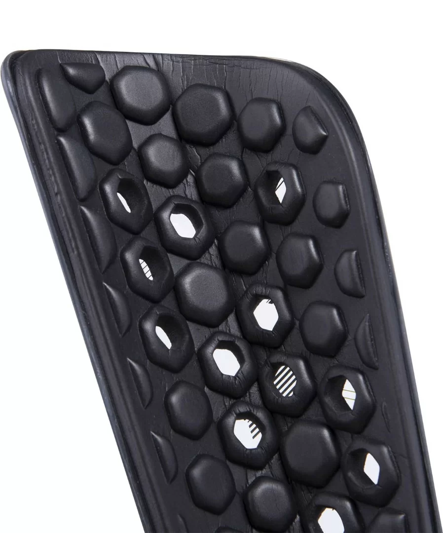  Щитки футбольные Jögel Proairlite УТ-00018479 по низким ценам в Томске и Северске