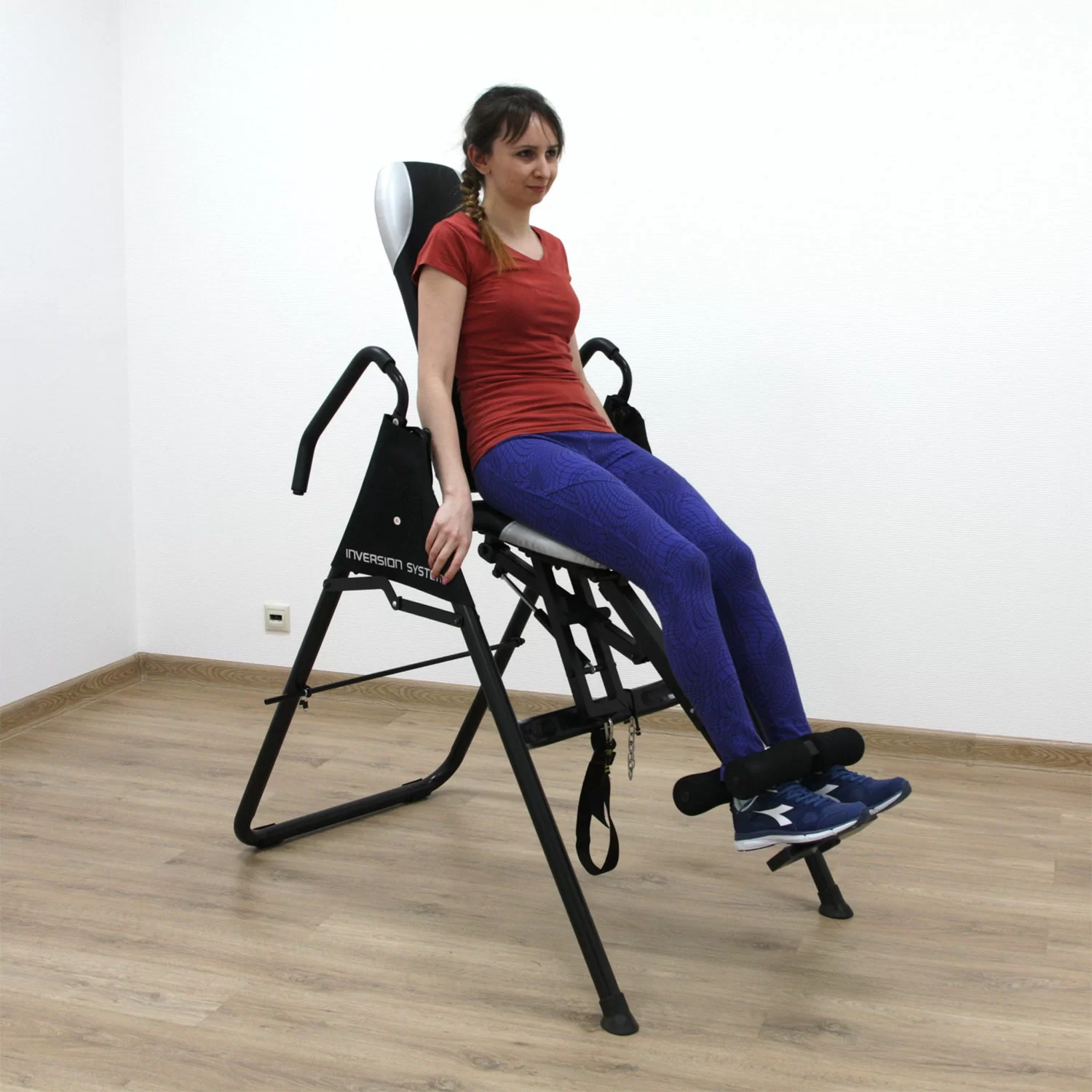  Инверсионный стол с сиденьем DFC SJ7200A складной по низким ценам в Томске и Северске