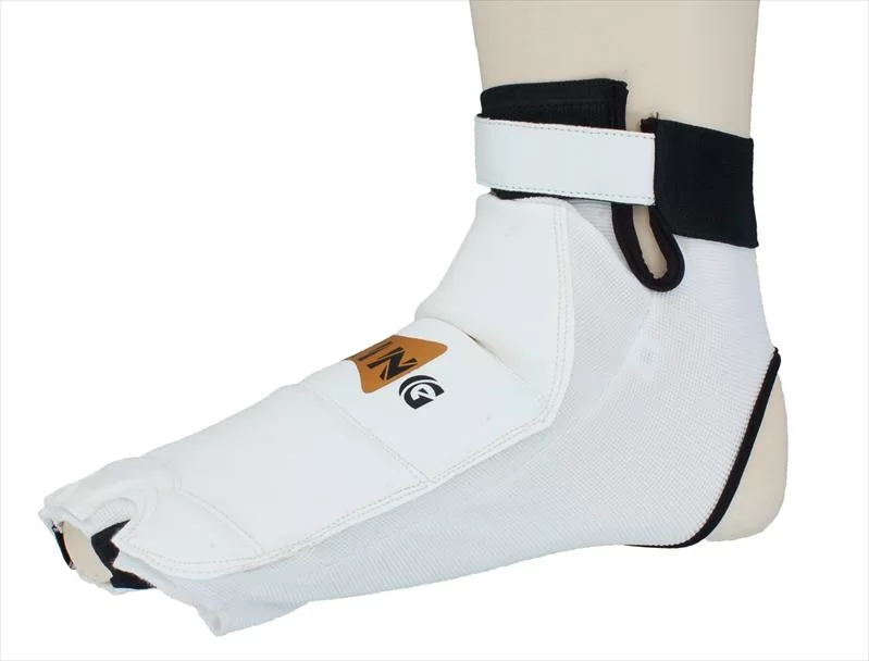  Футы карате Viking бел. по низким ценам в Томске и Северске