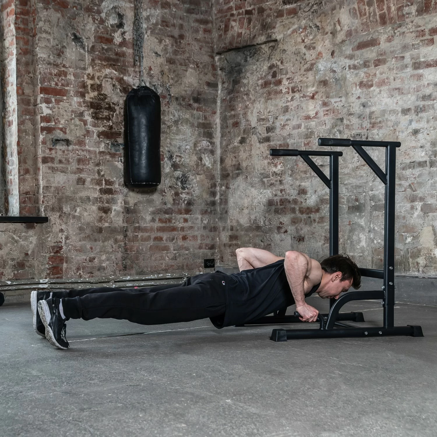  Стойка для отжиманий (брусья) DFC G002A по низким ценам в Томске и Северске