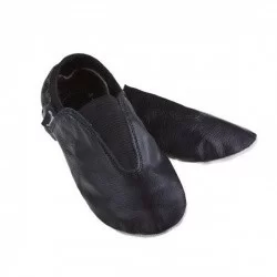 Чешки кожаные черные