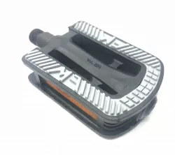 Педали МТВ пластик с резиновым покрытием для 12”-20 (юниор) ось 9/16 дюйма