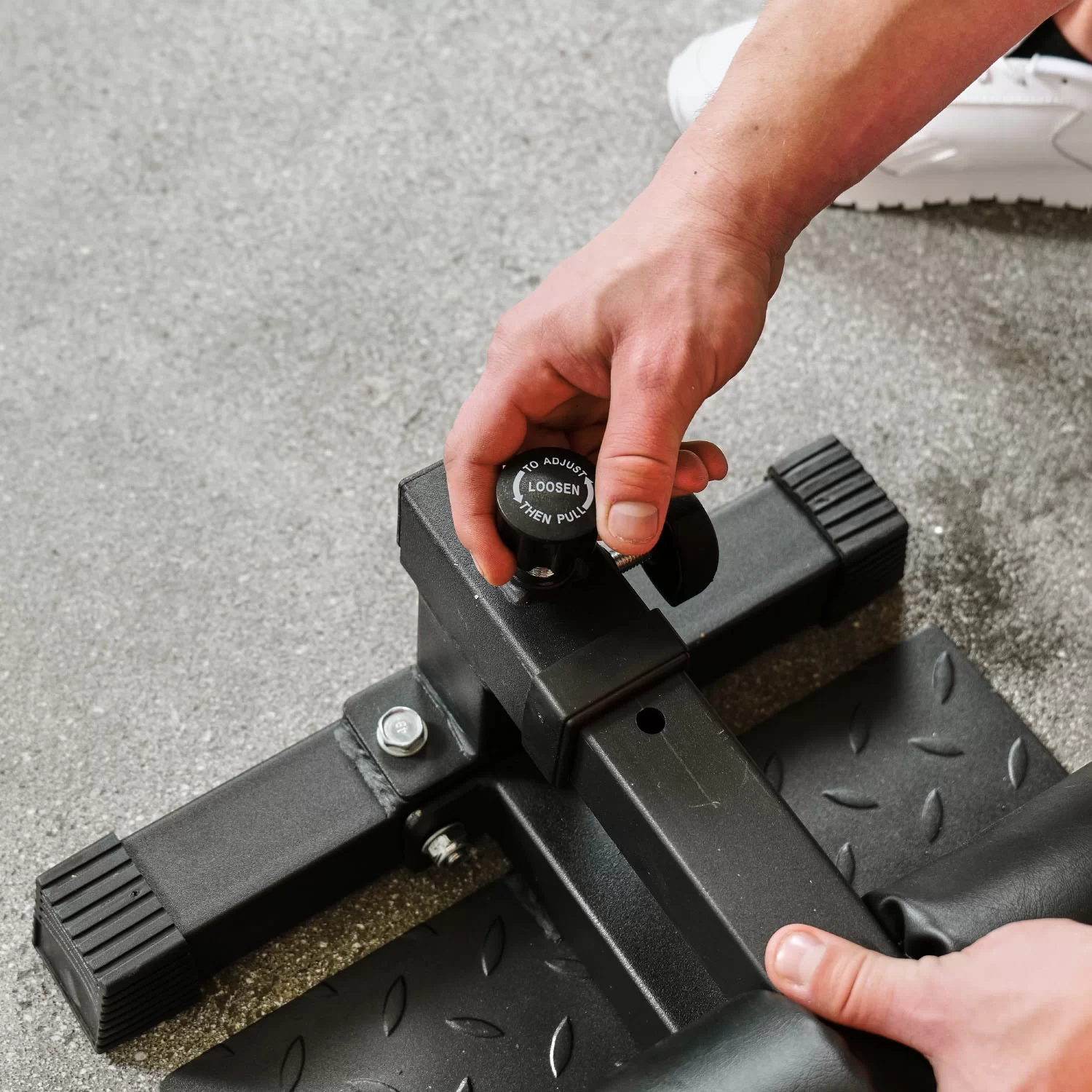  Тренажер для приседаний Sissy Squat DFC IN21715 по низким ценам в Томске и Северске