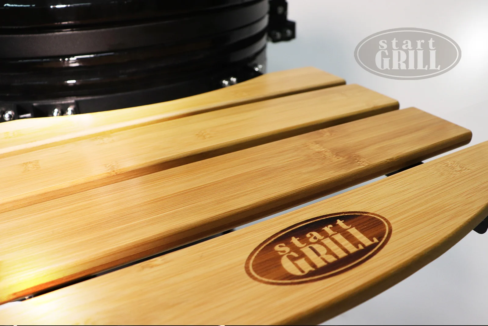  Керамический гриль-барбекю 24 дюйма (черный) (61 см) по низким ценам в Томске и Северске