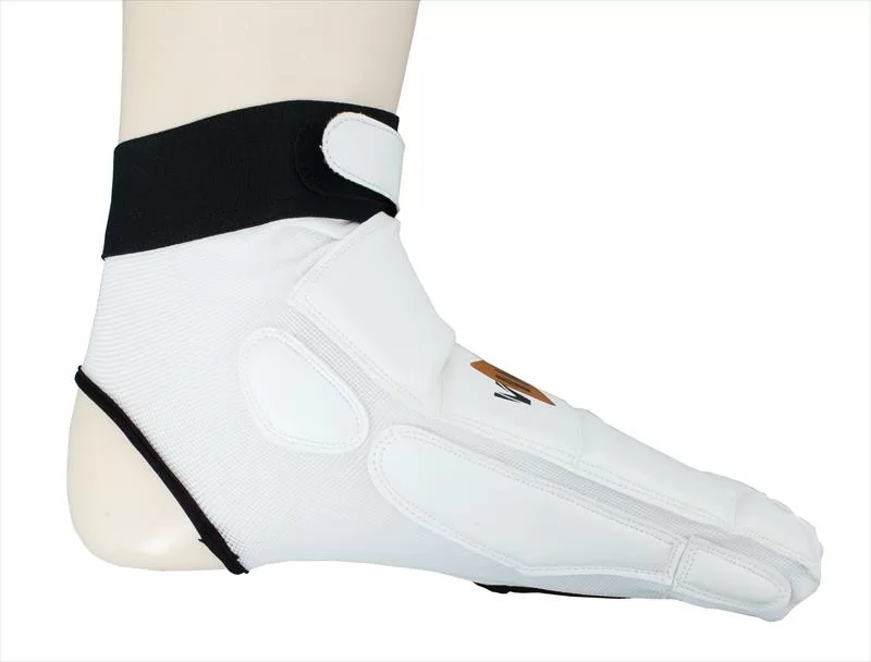  Футы карате Viking бел. по низким ценам в Томске и Северске