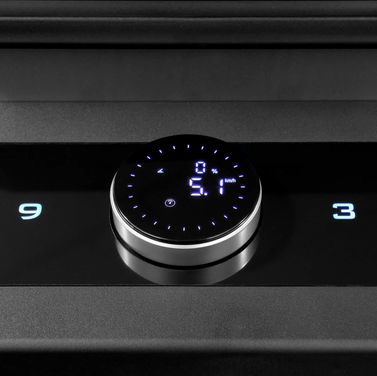  Беговая дорожка Titanium Masters Slimtech S370 APP по низким ценам в Томске и Северске