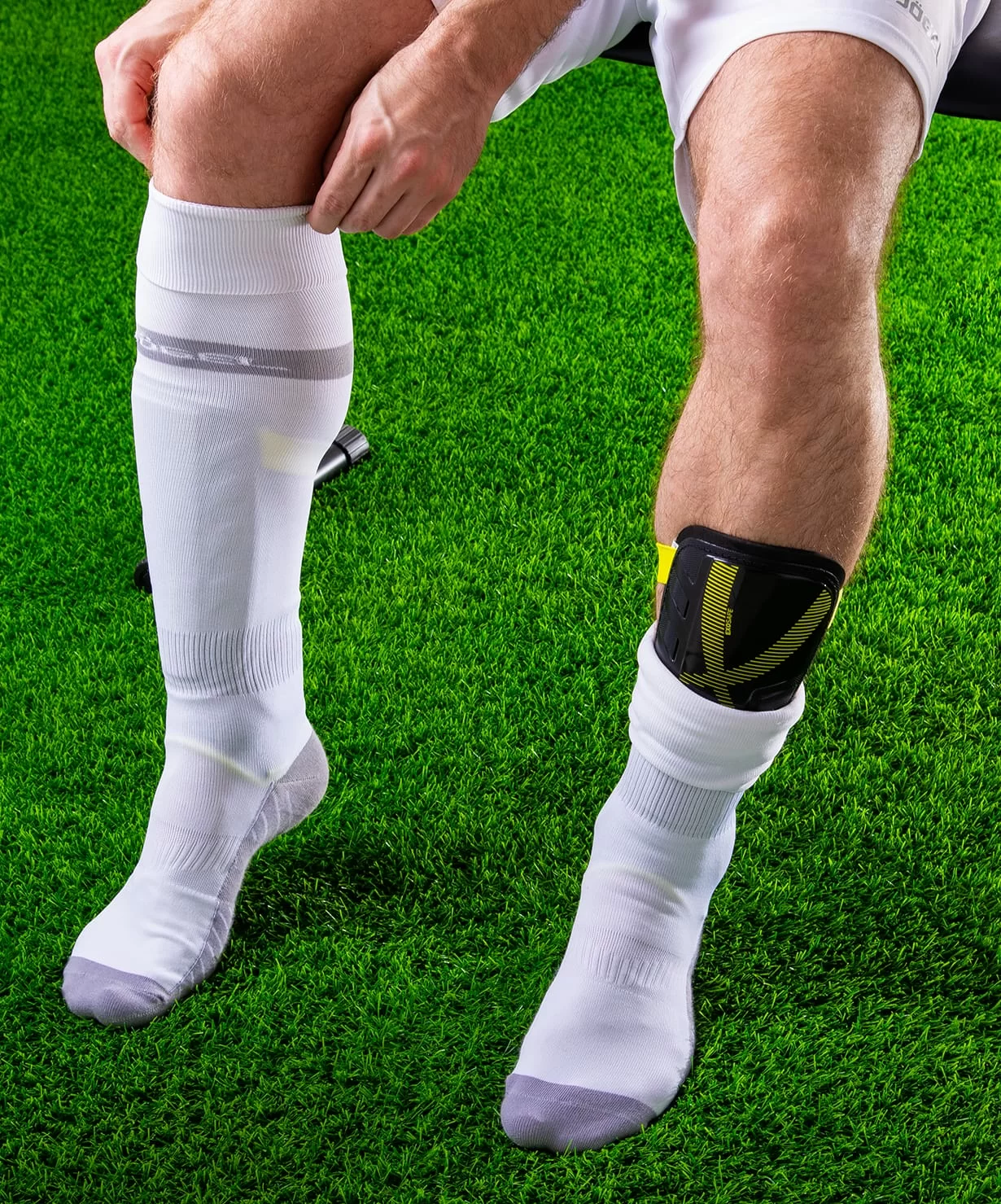  Щитки футбольные Jögel JA-207 ExoSafe по низким ценам в Томске и Северске